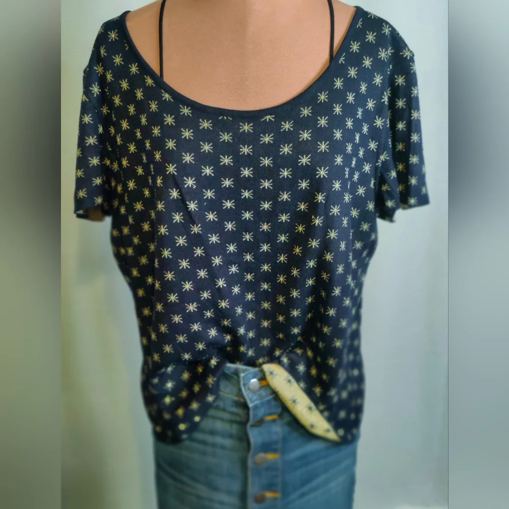 St John Sport Marie Gray  santana knit boxy star burst upscale vintage tee shirt